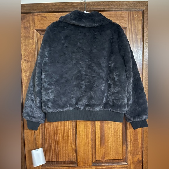 UGG women’s Viviana Bomber Jacket Faux Fur-Ink- Size: L - Picture 6 of 6